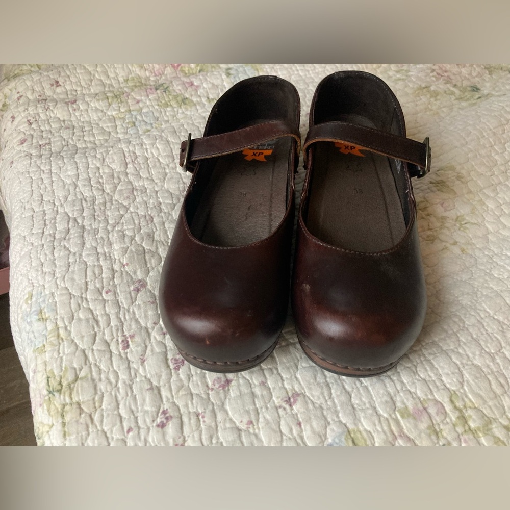 Dansko Dark Brown women’s mary Jane Shoes